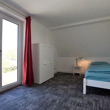 Дом отдыха Saniertes Ferienhaus Mit Optionalem Bootssteg *